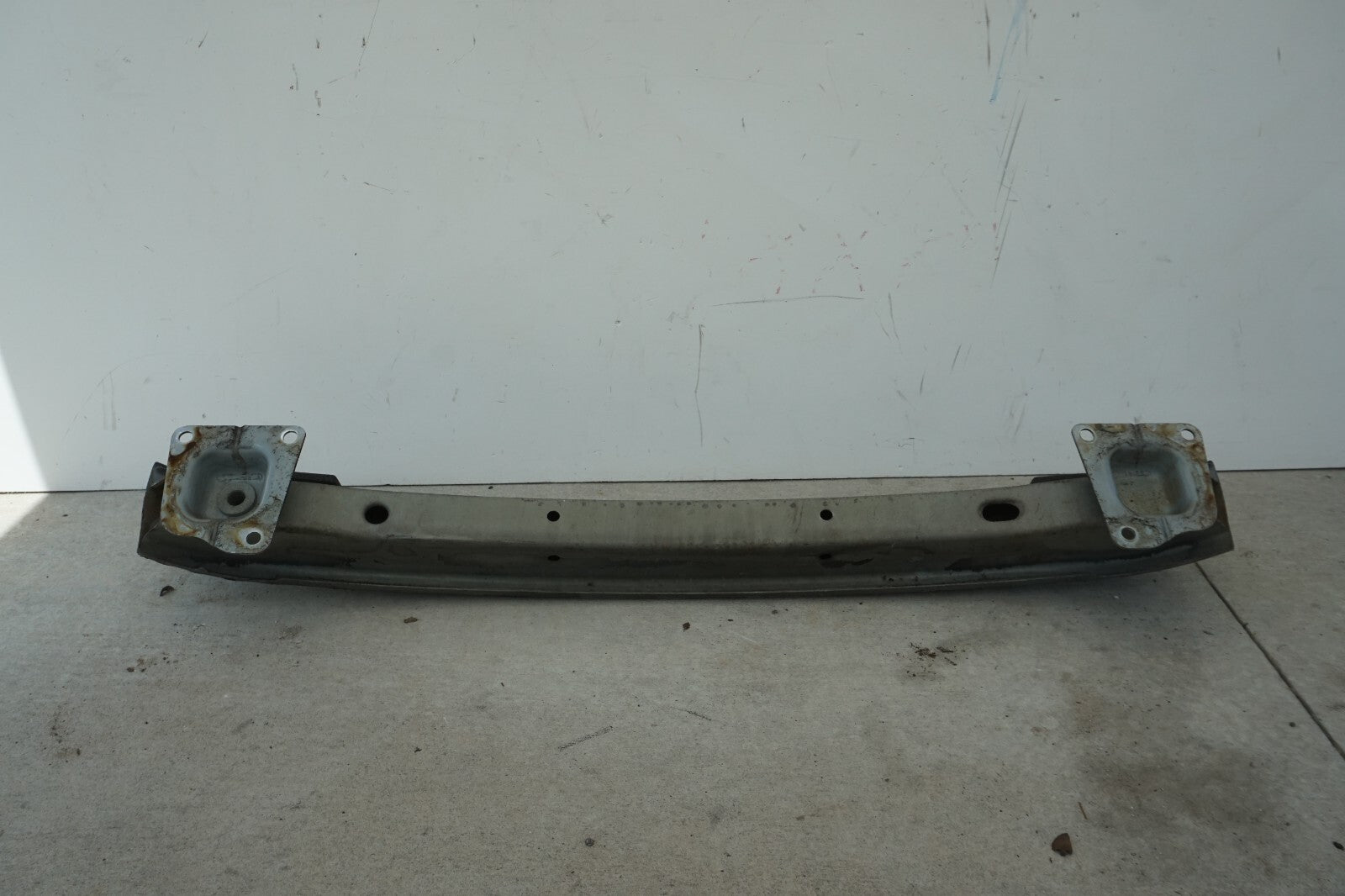 2006-2013 VOLVO C70 T5 REAR BUMPER REINFORCEMENT OEM