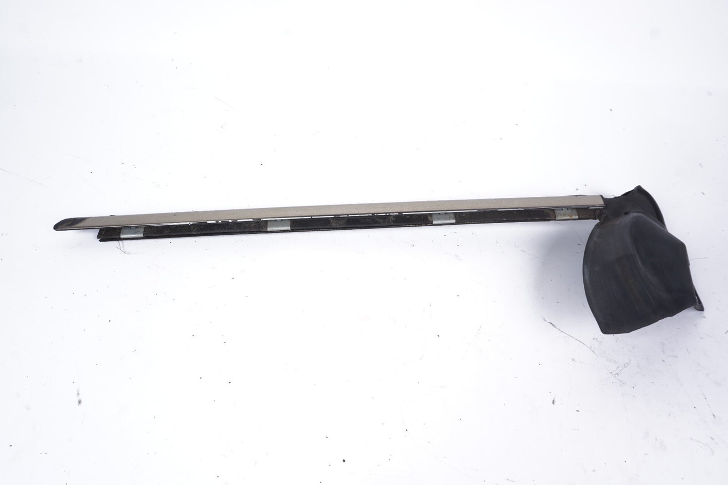 03-12 Mercedes R230 SL550 Rear Right Exterior Quarter Panel Window Belt Seal OEM