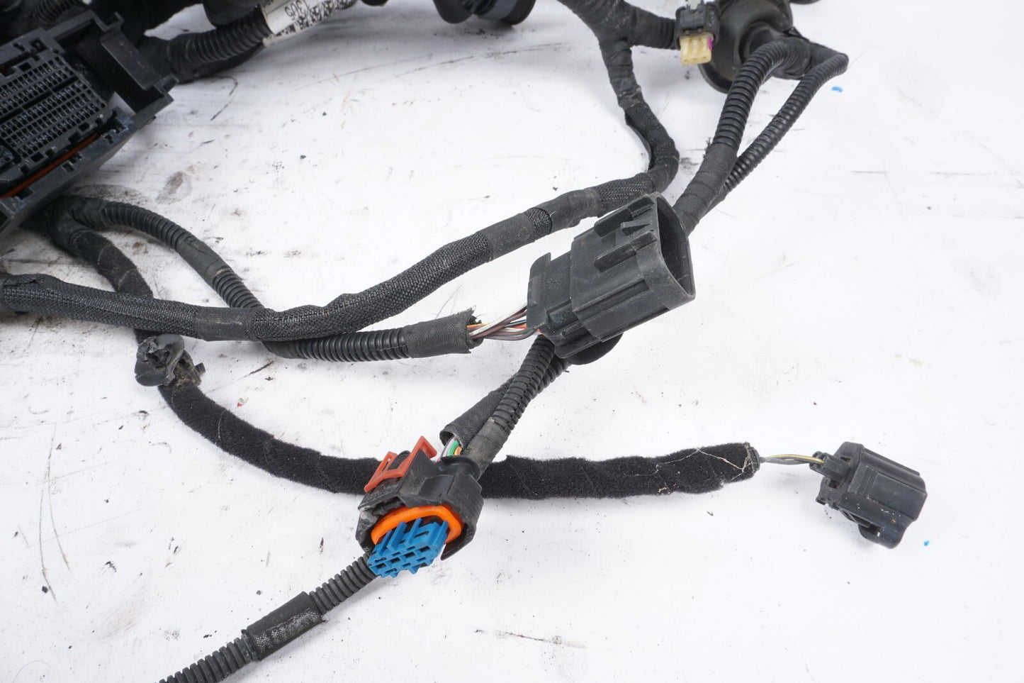 2014-2019 Maserati Ghibli Engine Bay Wire Harness w/ Fuse Box OEM