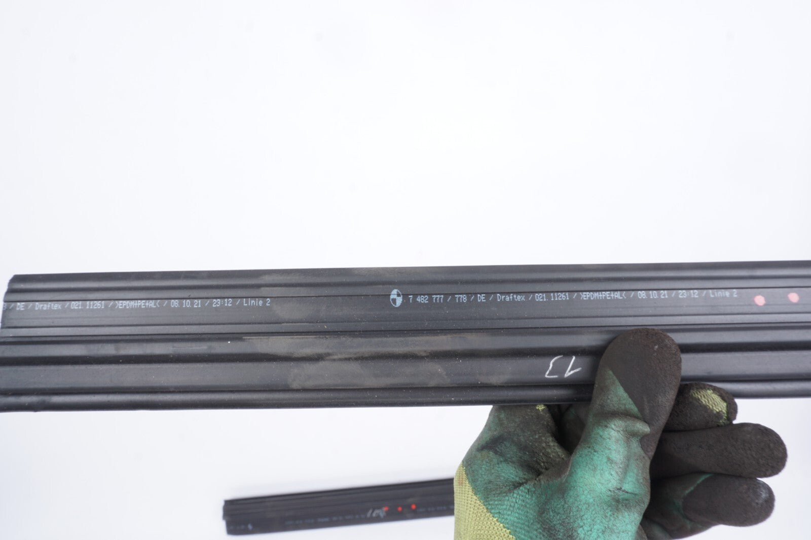 21 - 24 BMW 430I Convertible Rear Weatherstrip Seal Cover Left & Right OEM