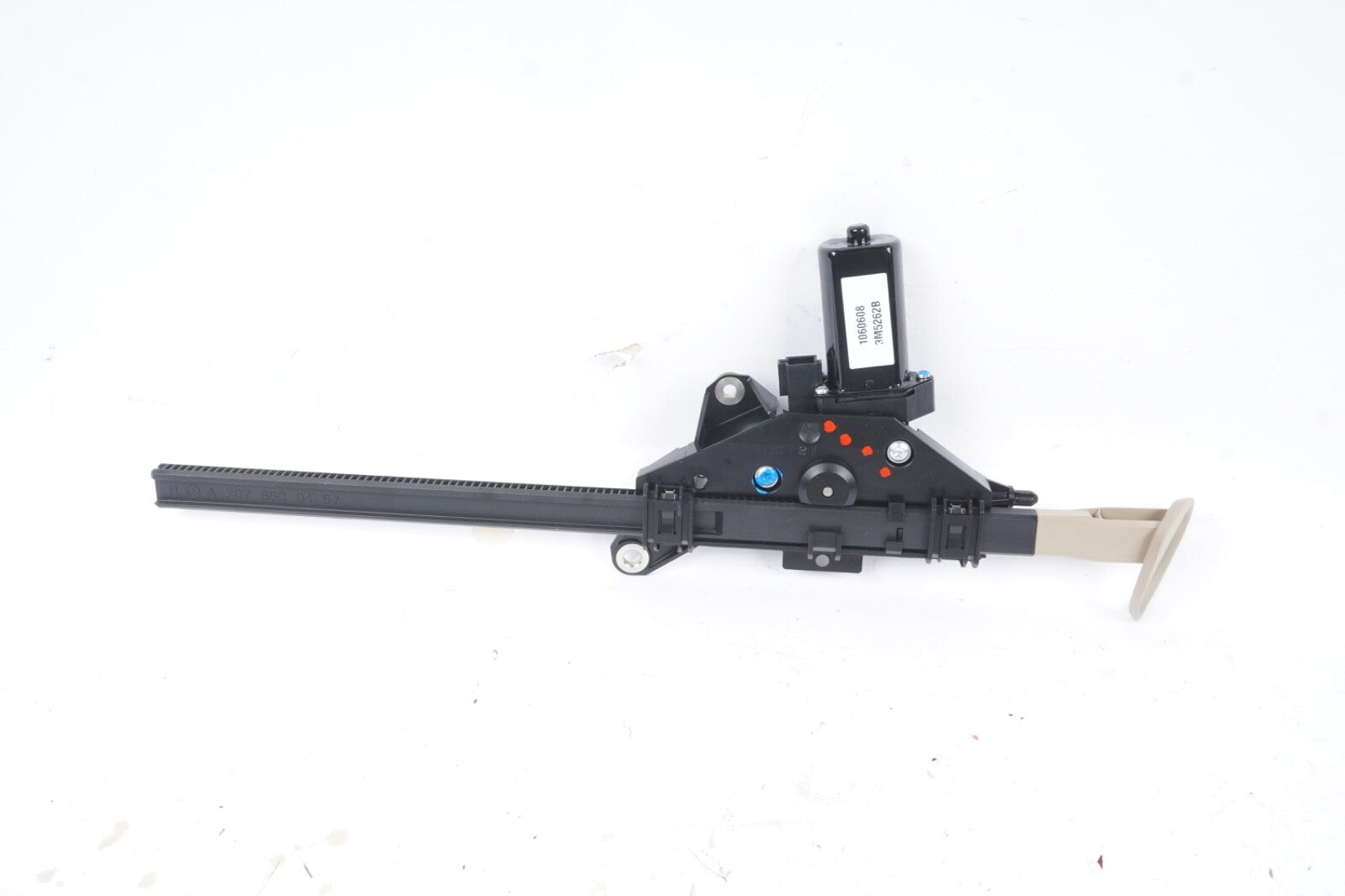 10-17 Mercedes W207 E350 E550 CONVERTIBLE Right Side Seat Belt Feeder Motor