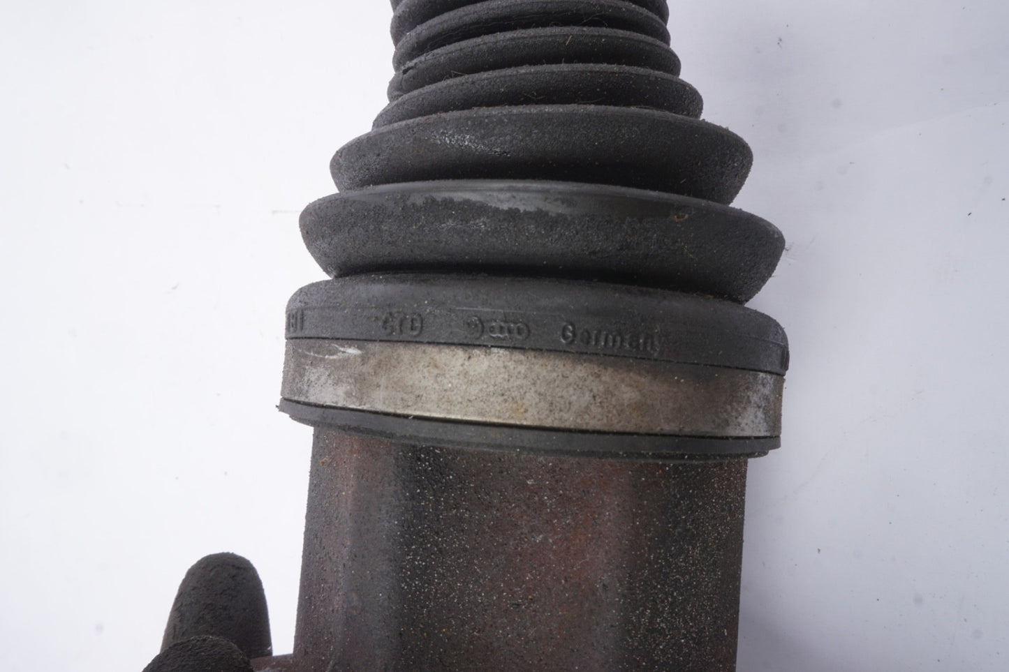 12-18 Audi A6 A7 A8 Quattro C7 Front Left or Right CV Axle Shaft Assembly OEM