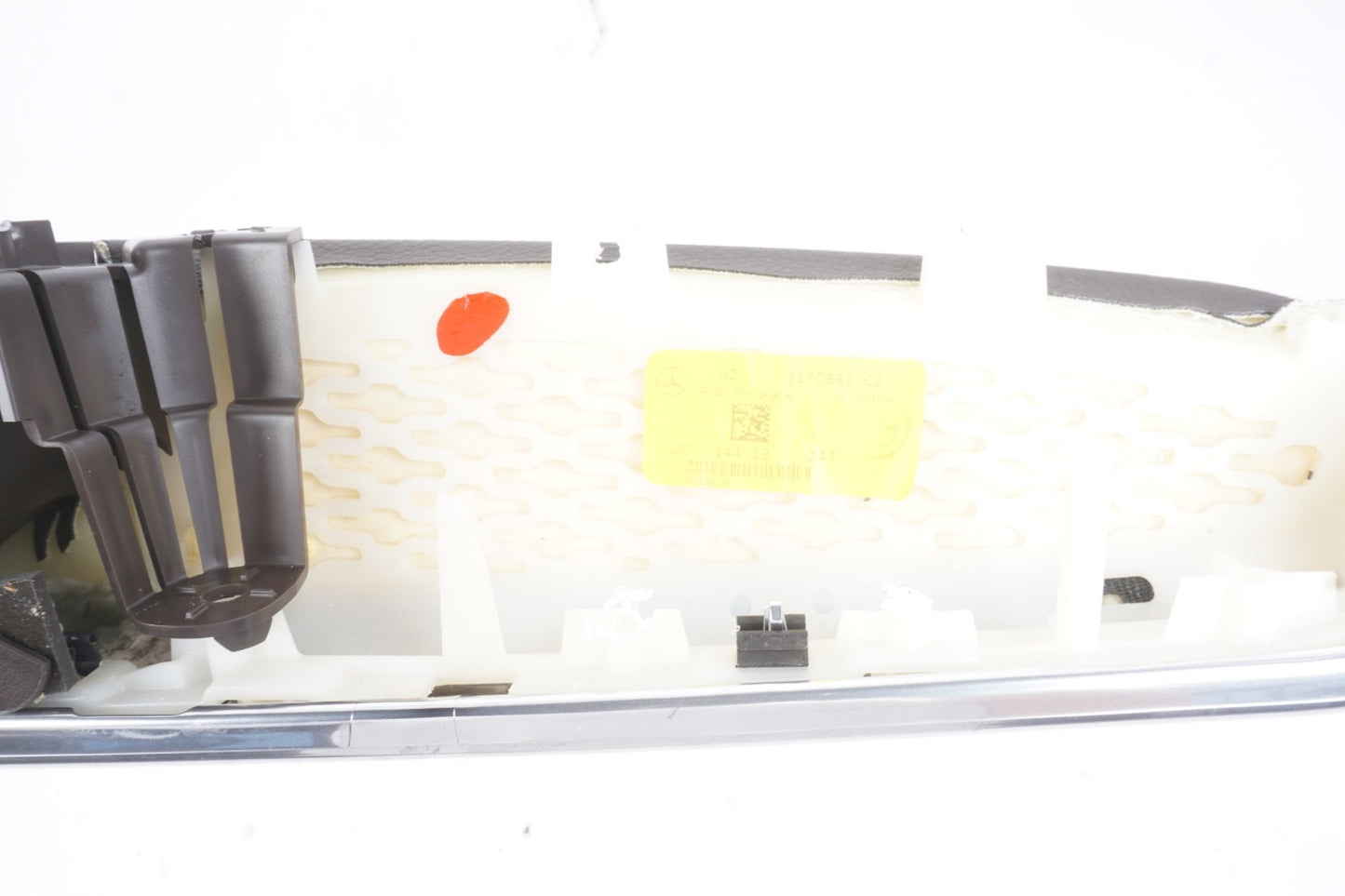 2013 - 2015 Mercedes GL450 Front Left Door Handle Panel Arm Rest OEM