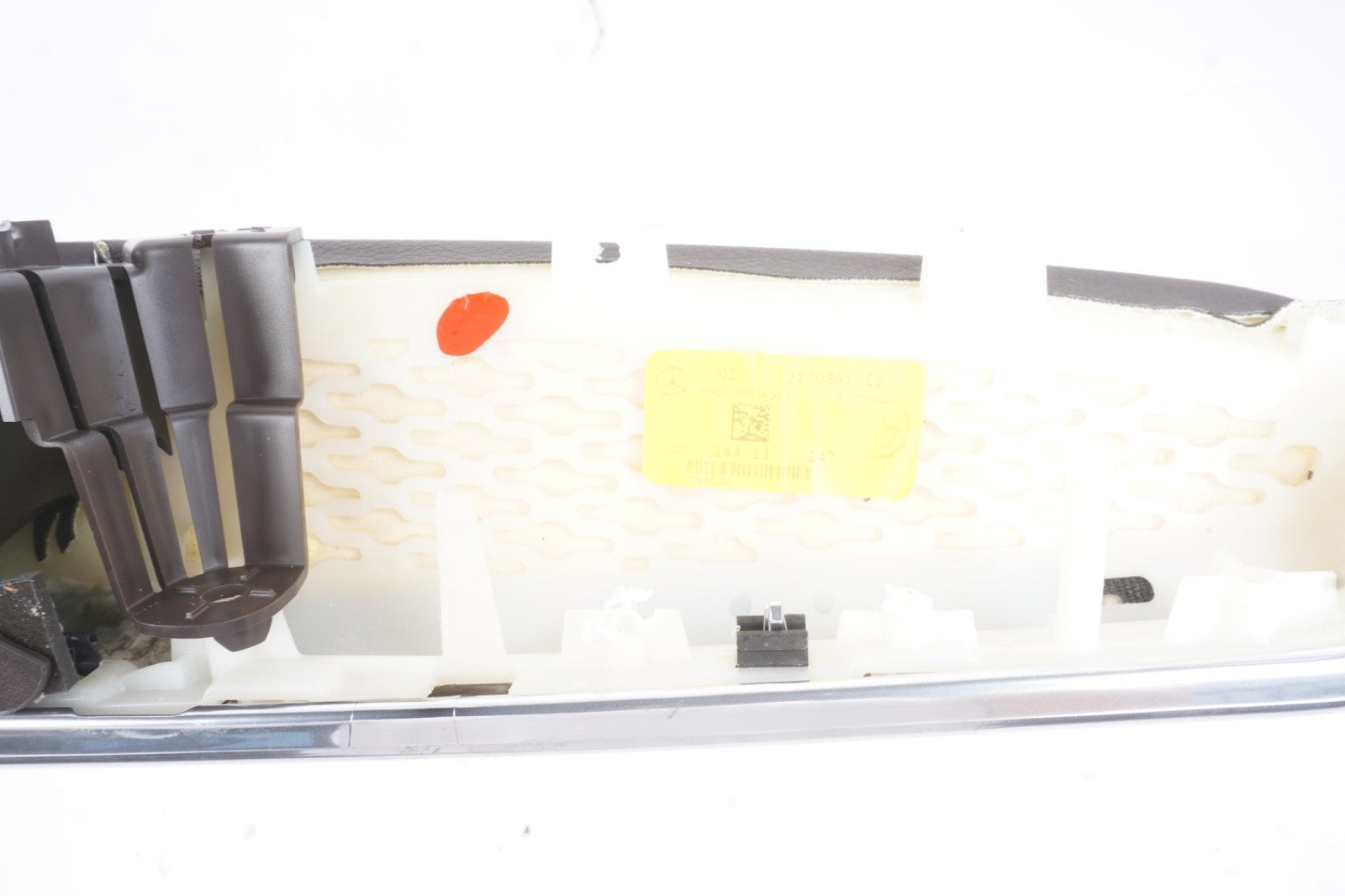 2013 - 2015 Mercedes GL450 Front Left Door Handle Panel Arm Rest OEM