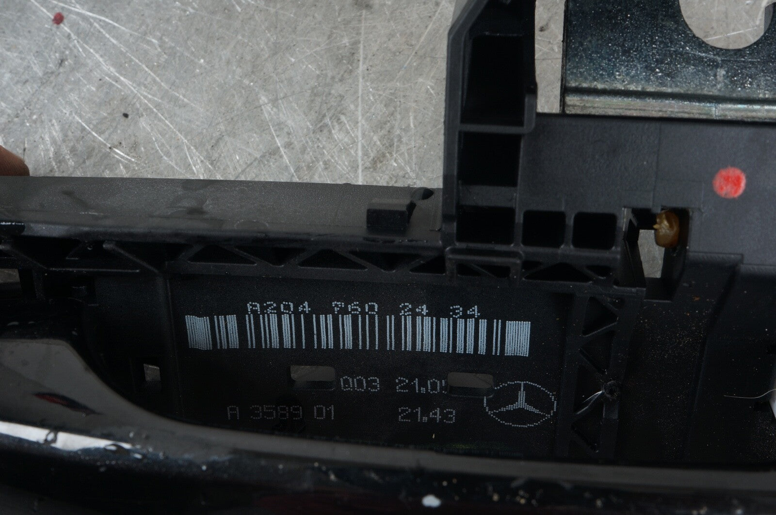 08-15 Mercedes GLK350 C250 С300 С350 Rear Right Side Exterior Door Handle OEM