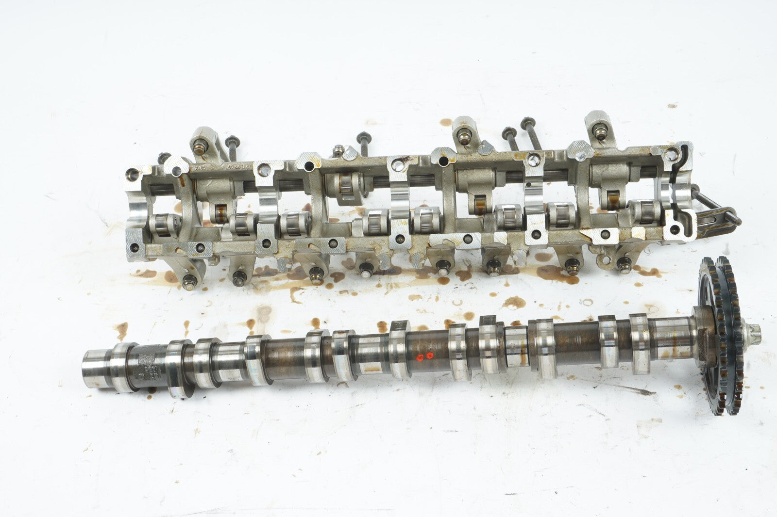 03 - 06 Mercedes R230 SL500 Right Passenge Side Engine Camshaft & Rocker Arm OEM