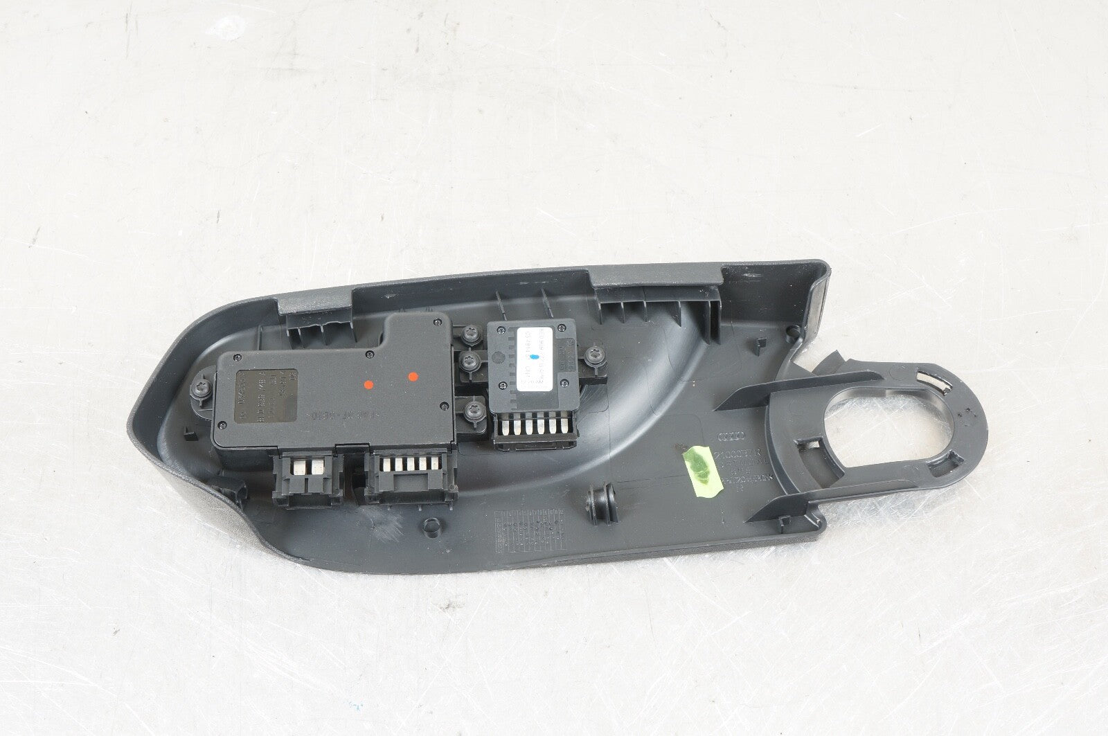 2005-2011 AUDI A6 QUATTRO - Front Right SEAT Switch TRIM Panel 4F0881318