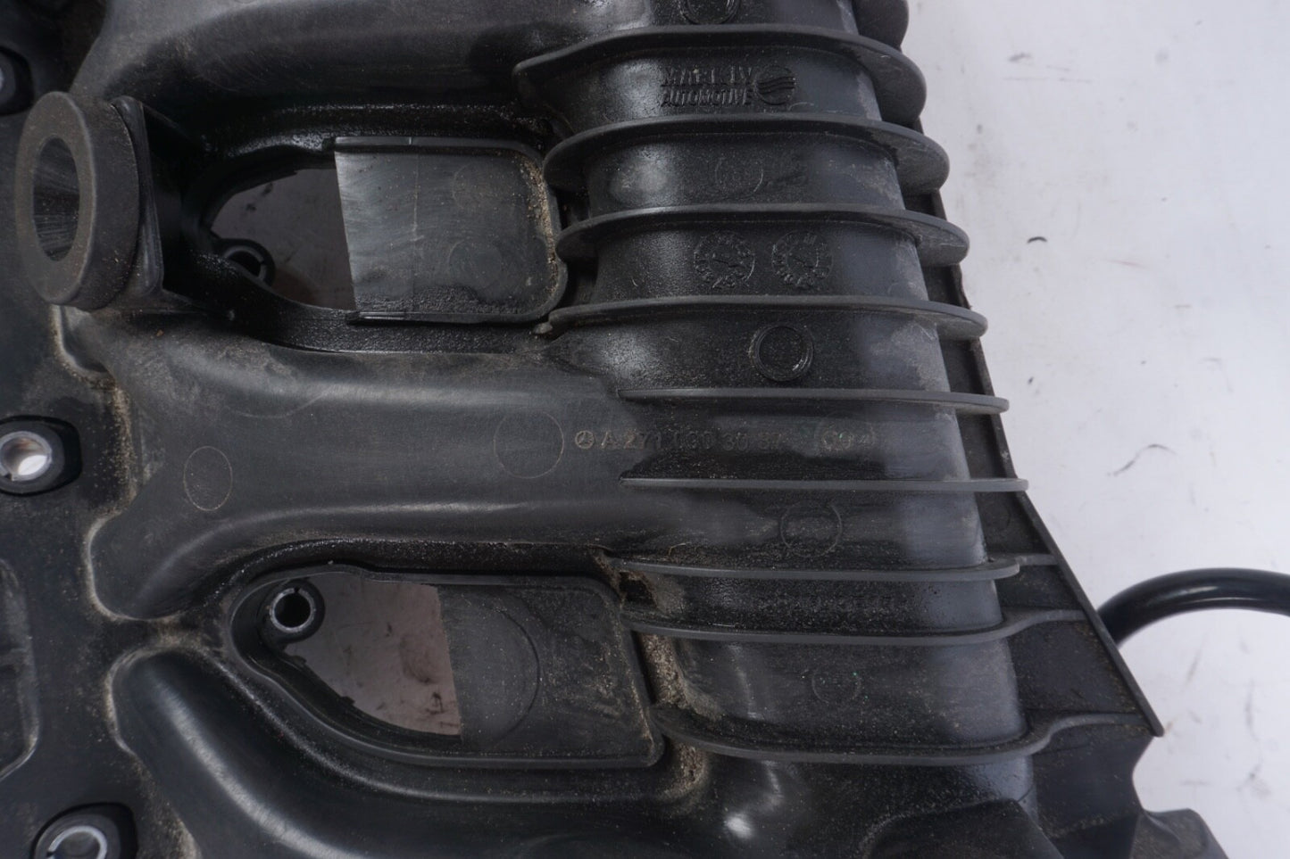 12-15 Mercedes W204 C250 SLK250 M271 Intake Manifold 2710903037 OEM