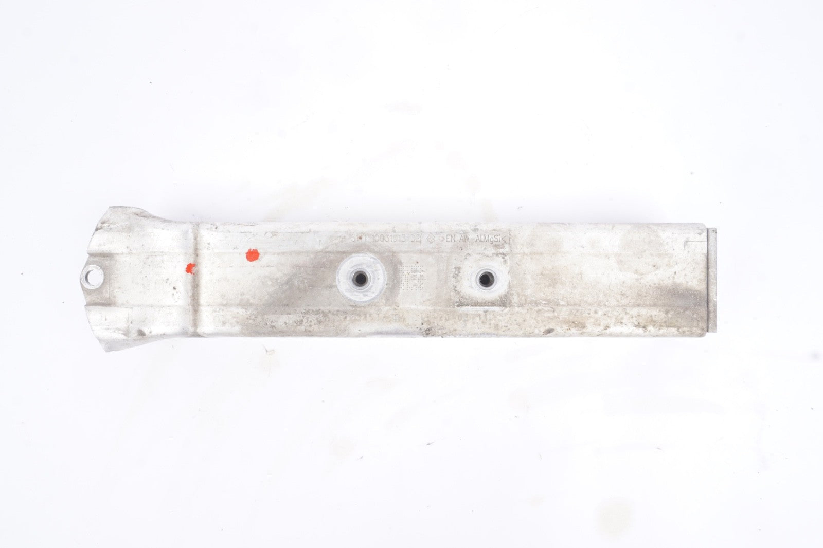 2018 - 2023 BMW X2 F39 FRONT LEFT SIDE BUMPER LOWER MOUNT BRACKET OEM 7374790