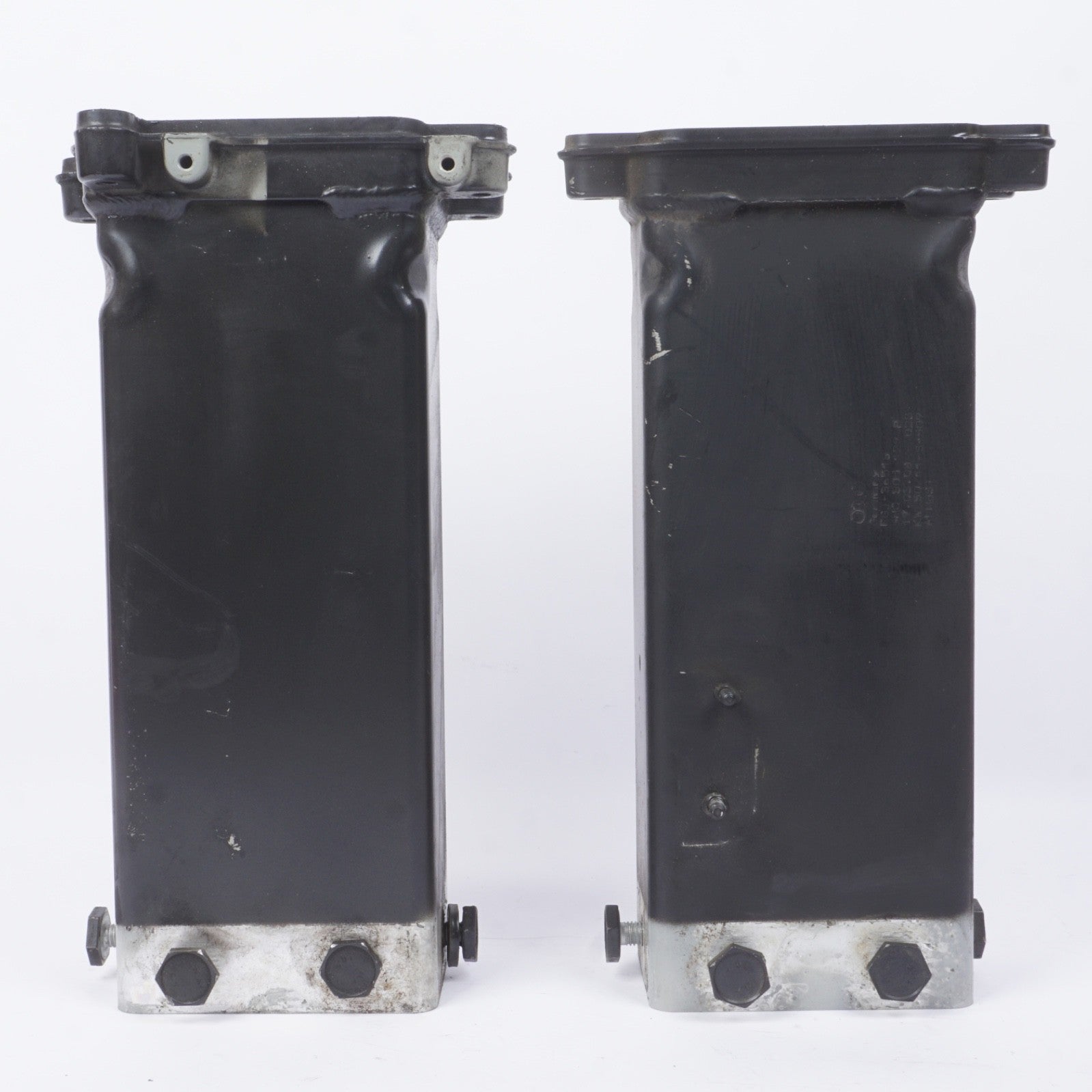 2011 - 2018 AUDI A8 FRONT LEFT & RIGHT BUMPER REINFORCEMENT BRACKET SET 2