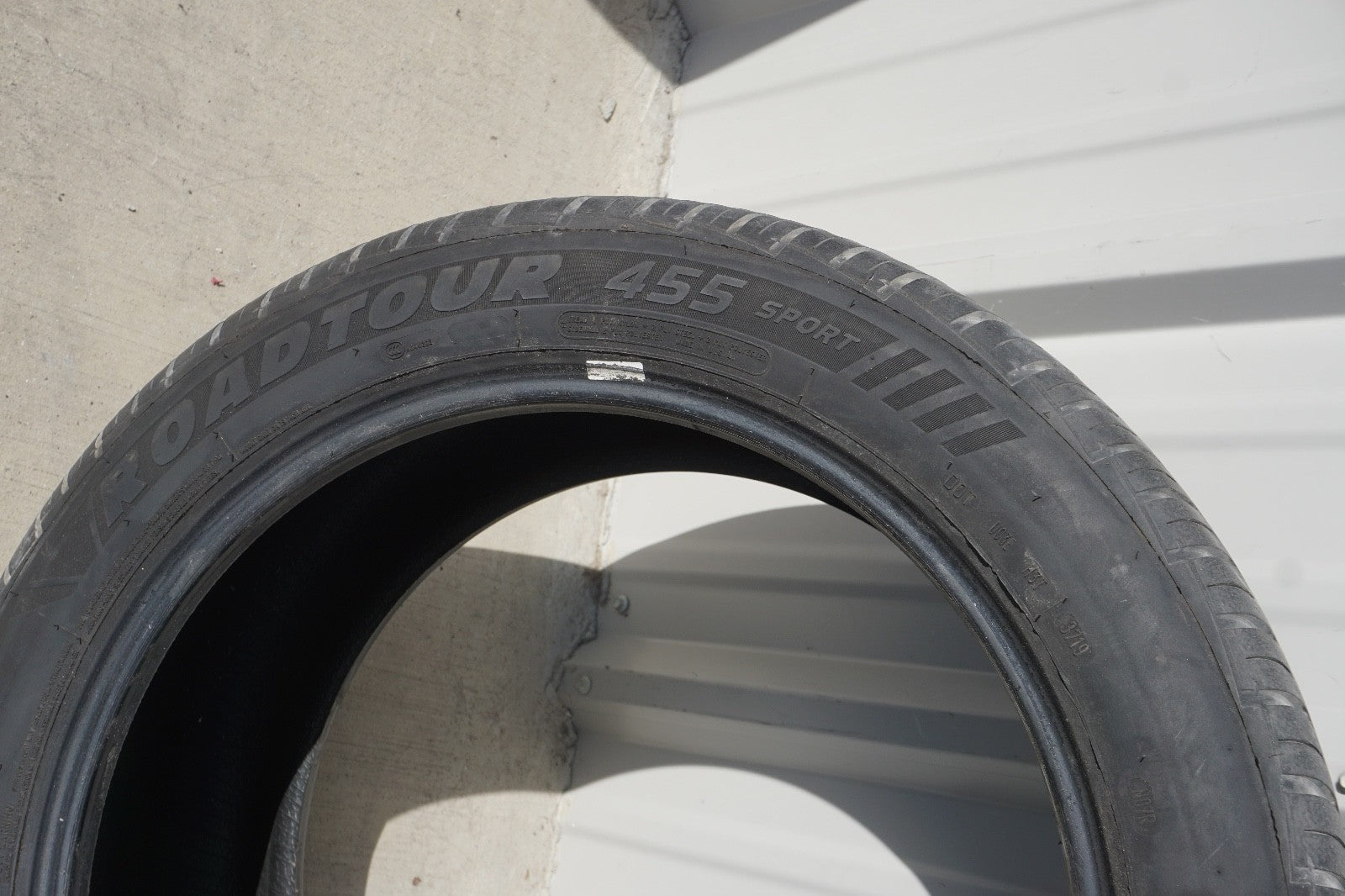 2 tires Hercules RoadTour 455 Sport P255/45R19 255 45 19 Tire