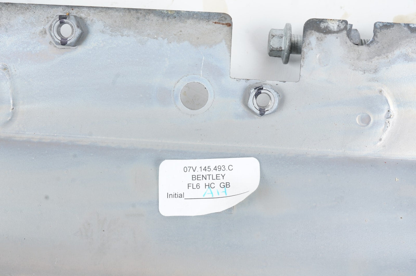 2015 - 2020 BENTLEY MULSANNE 6.8L INTERCOOLER MONT BRACKET PLATE LEFT OEM