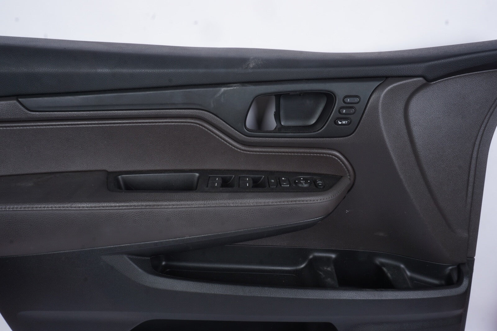 18 - 23 Honda Odyssey Front Left Driver Door Panel Trim OEM
