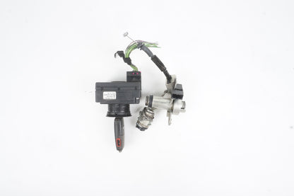 OEM 2008 - 2010 Audi A8 4.2L Start Ignition Switch Module w/Key