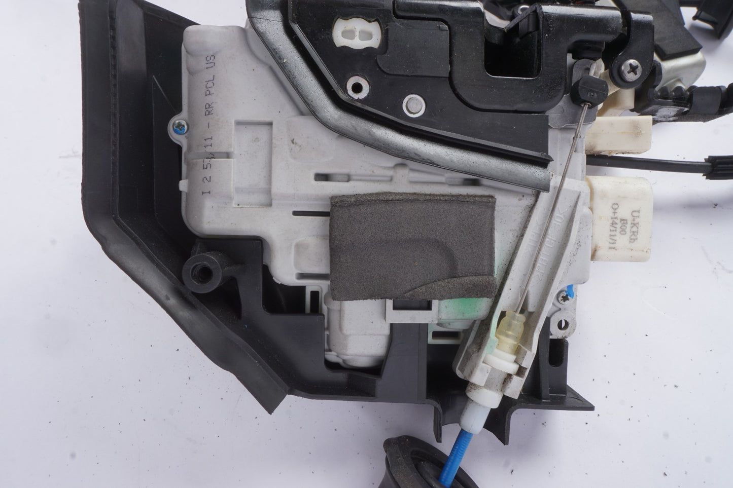 2011 - 2018 AUDI A8 QUATTRO REAR RIGHT DOOR LOCK LATCH ACTUATOR OEM