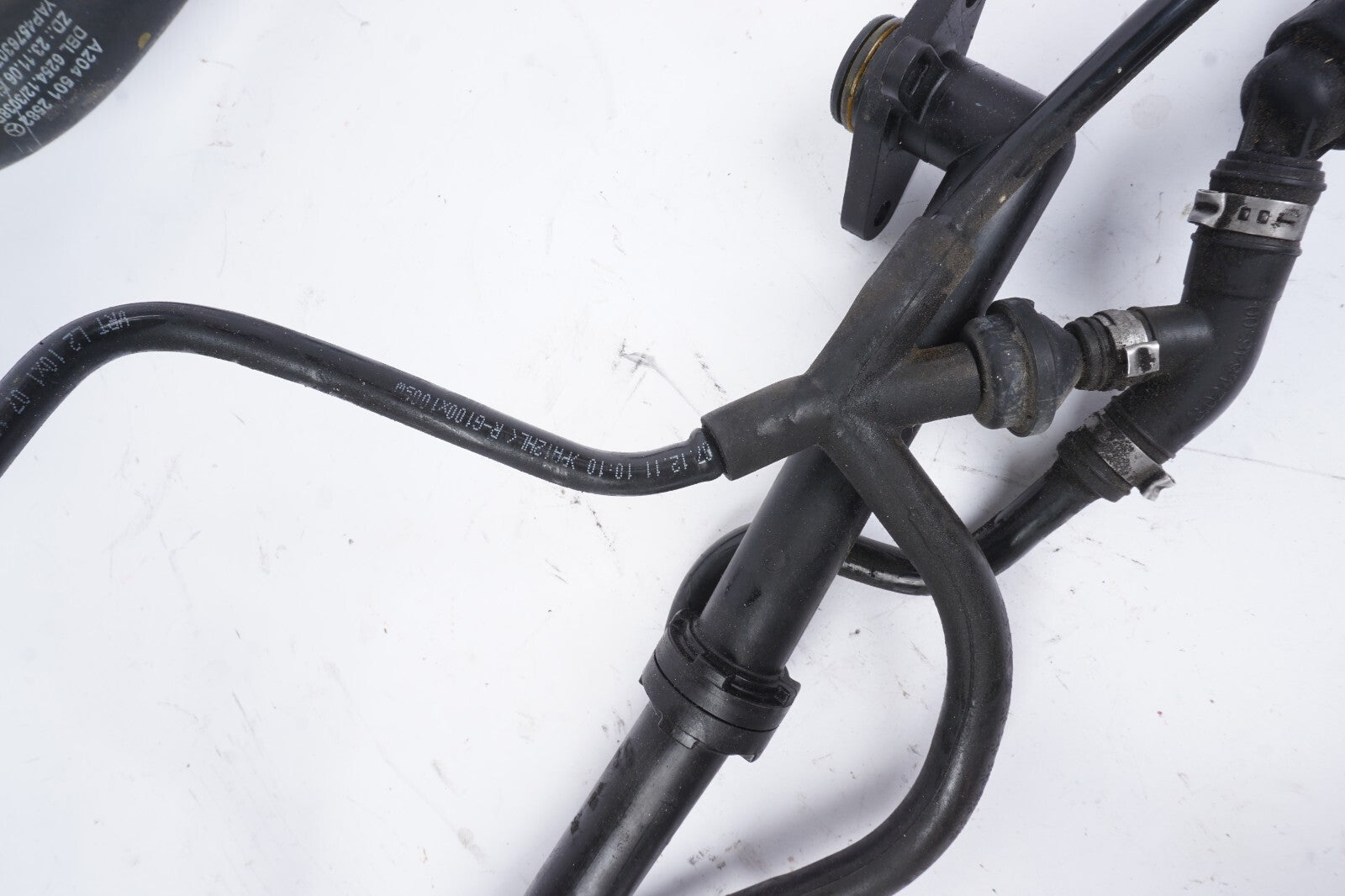 12-14 Mercedes W204 C250 Coolant Hose Line Pipe OEM