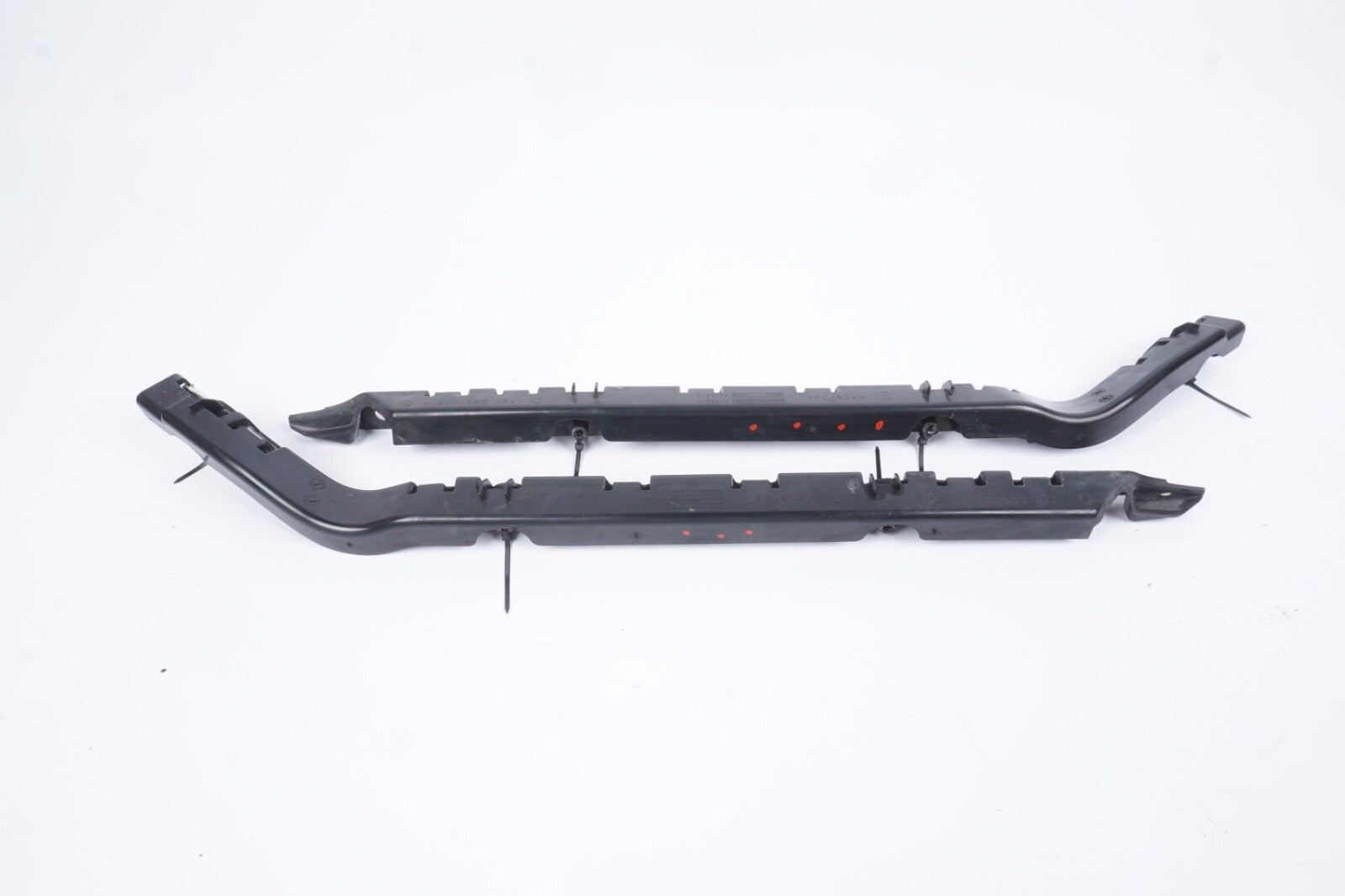 10-13 Mercedes W207 E350 E550 Rear Bumper Bracket Left & Right OEM
