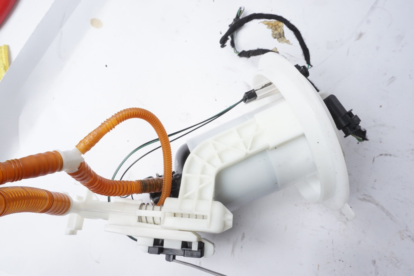 12-14 Mercedes W212 E350 C250 Fuel Gas Pump Level Sensor Sending Unit Assembly