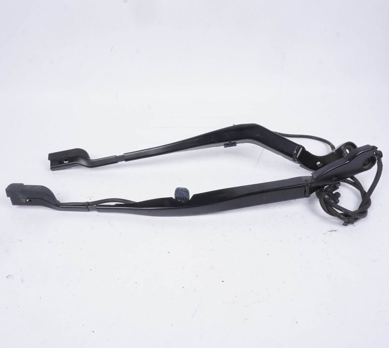 2021 - 2023 Polestar 2 Windshield Wiper Arm Left & Right OEM