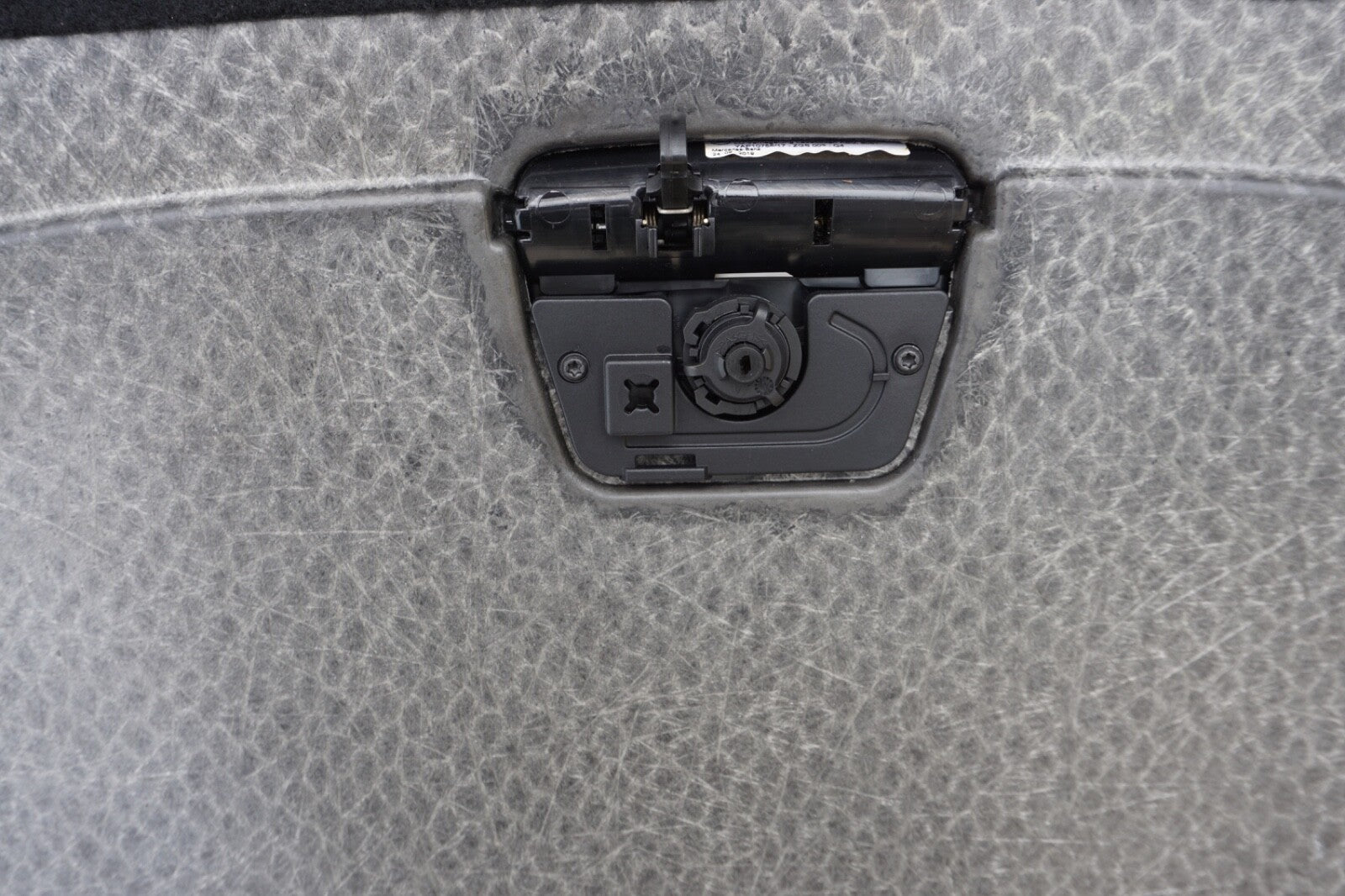2015-2020 MERCEDES GLA250 X156 REAR TRUNK CARGO FLOOR CARPET LINER COVER MAT OEM