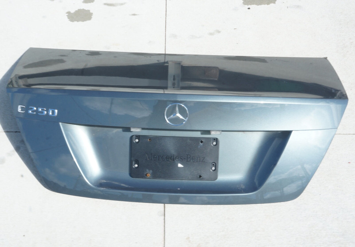 2008 - 2014 MERCEDES W204 C200 C250 C300 C350 TRUNK LID