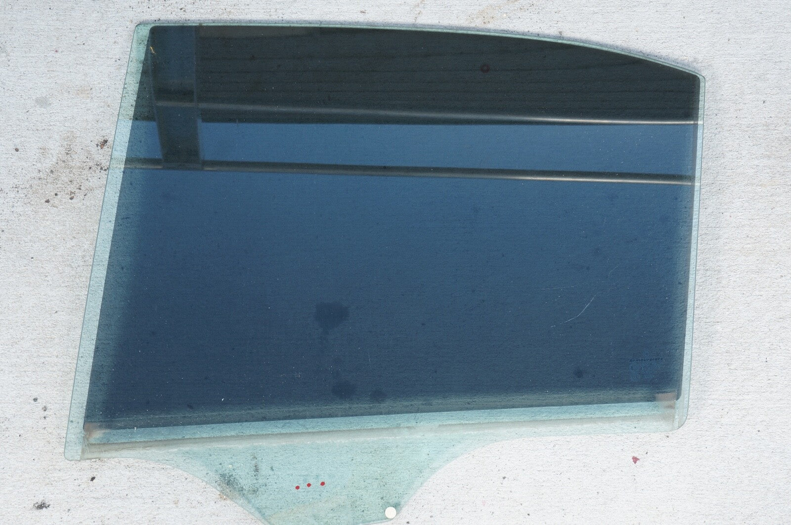 08-14 Mercedes W204 C250 C300 C350 C63 AMG Driver-Side Rear LEFT Window Glass