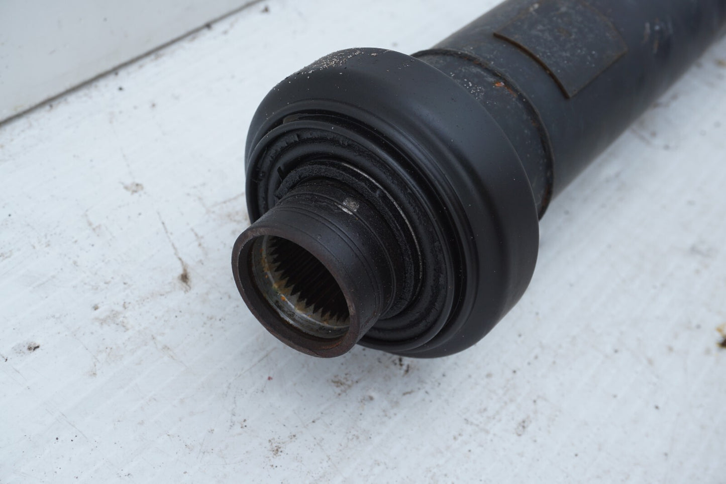 11-18 Porsche Cayenne 958 4.8l Rear Driveshaft 7P5521102F OEM