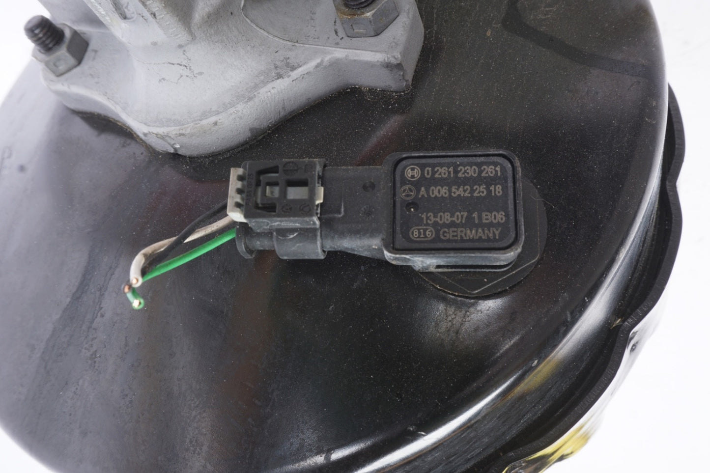 2010-2014 MERCEDES E350 C207 AWD POWER BRAKE BOOSTER MASTER CYLINDER TANK OEM