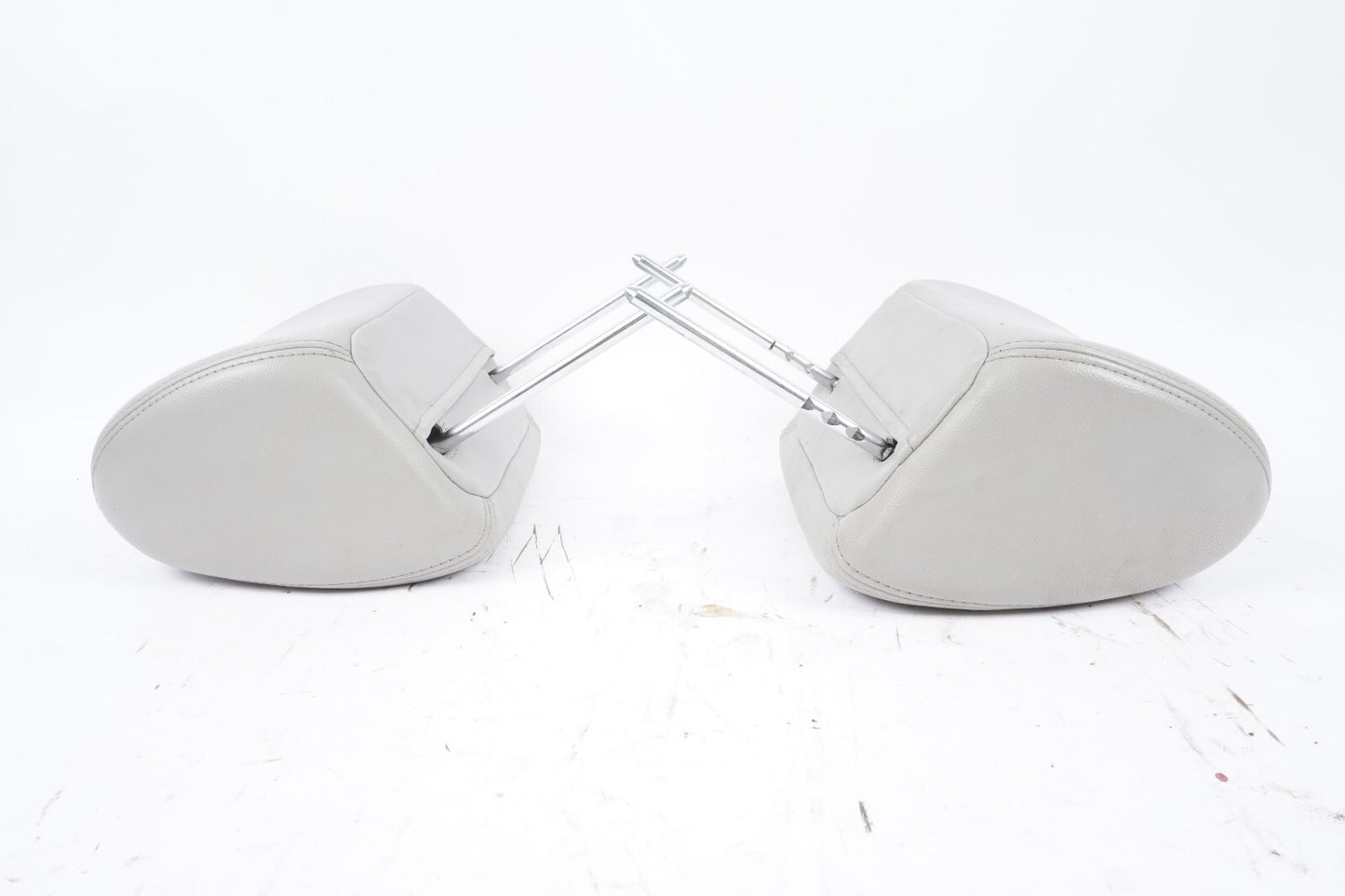 2007 - 2013 GMC Sierra Front Seat Headrest Left & Right OEM