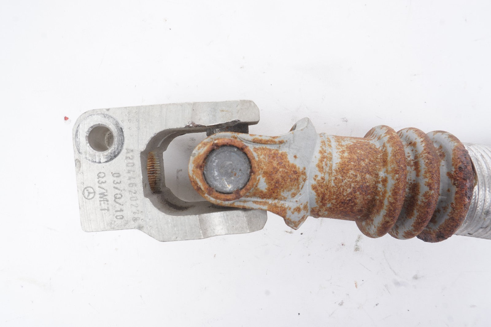 08-14 Mercedes-Benz C300 Power Steering Gear Coupling 2044620278  OEM