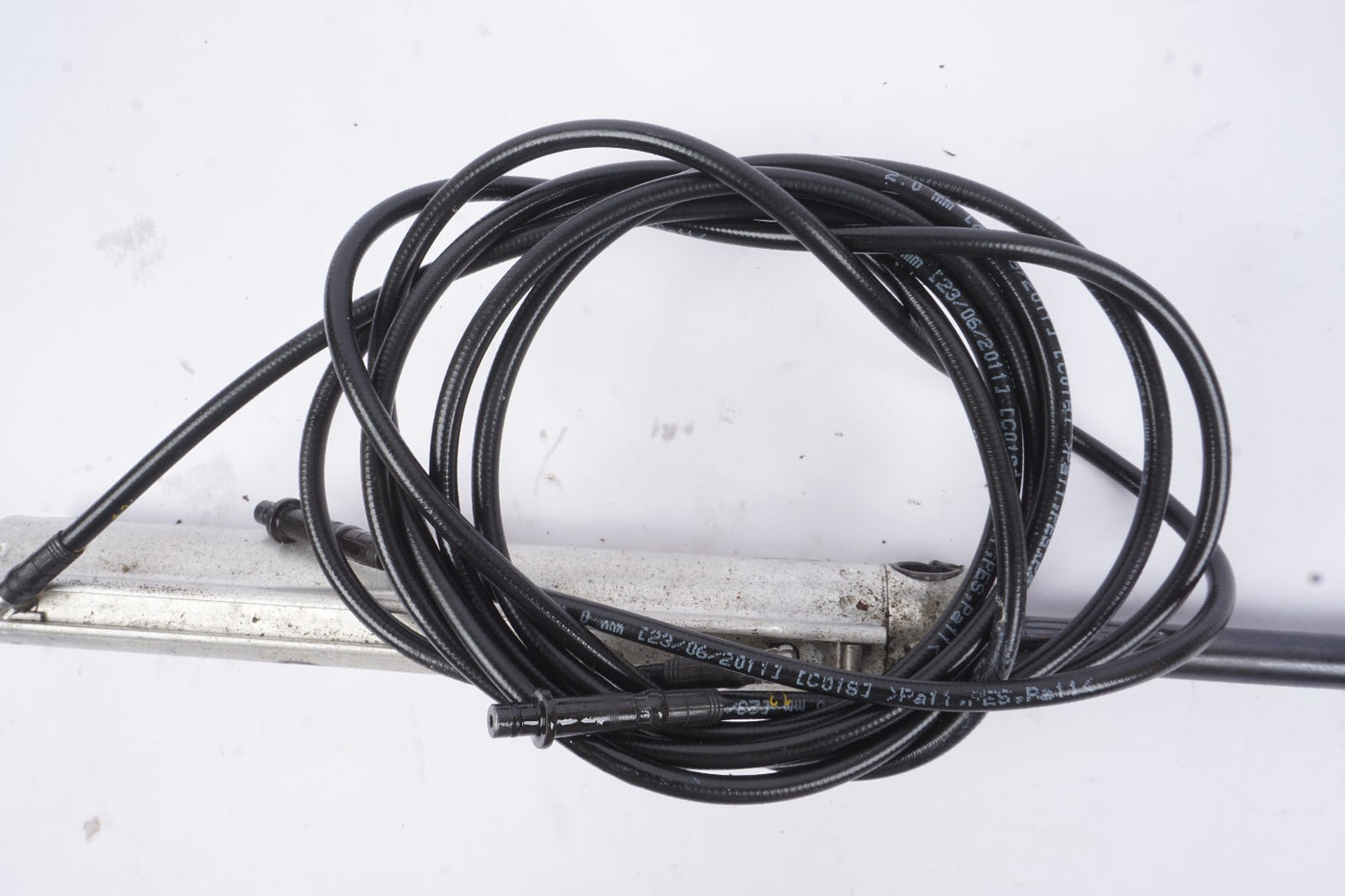 2006 - 2013 VOLVO C70 CONVERTIBLE ROOF TOP HYDRAULIC  SHOCK LINE 11, 12 OEM