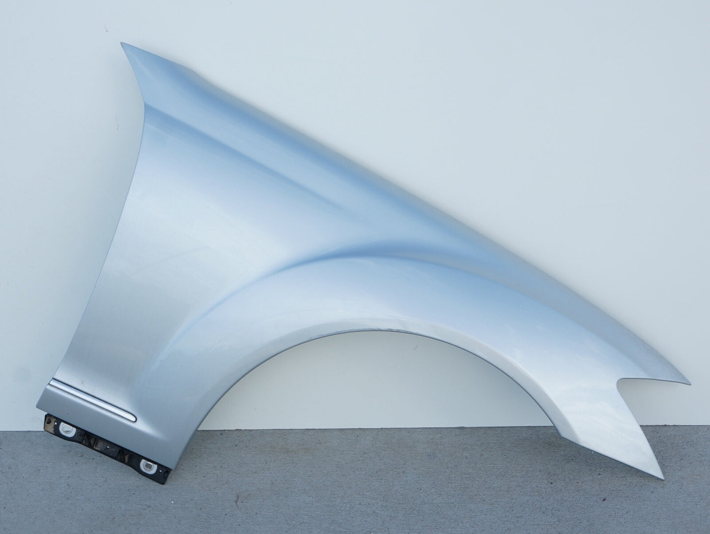 2007 - 2013 MERCEDES-BENZ W221 S550 S63 S600 FENDER RIGHT PASSENGER SIDE OEM