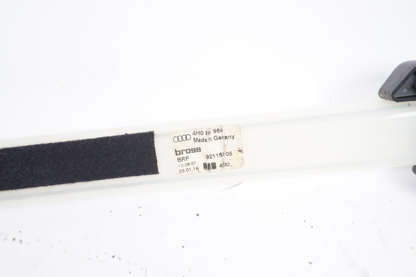 2011-2018 Audi A8 Rear Door Window Blind Lifter Motor Right Side 4H0-861-964 OEM