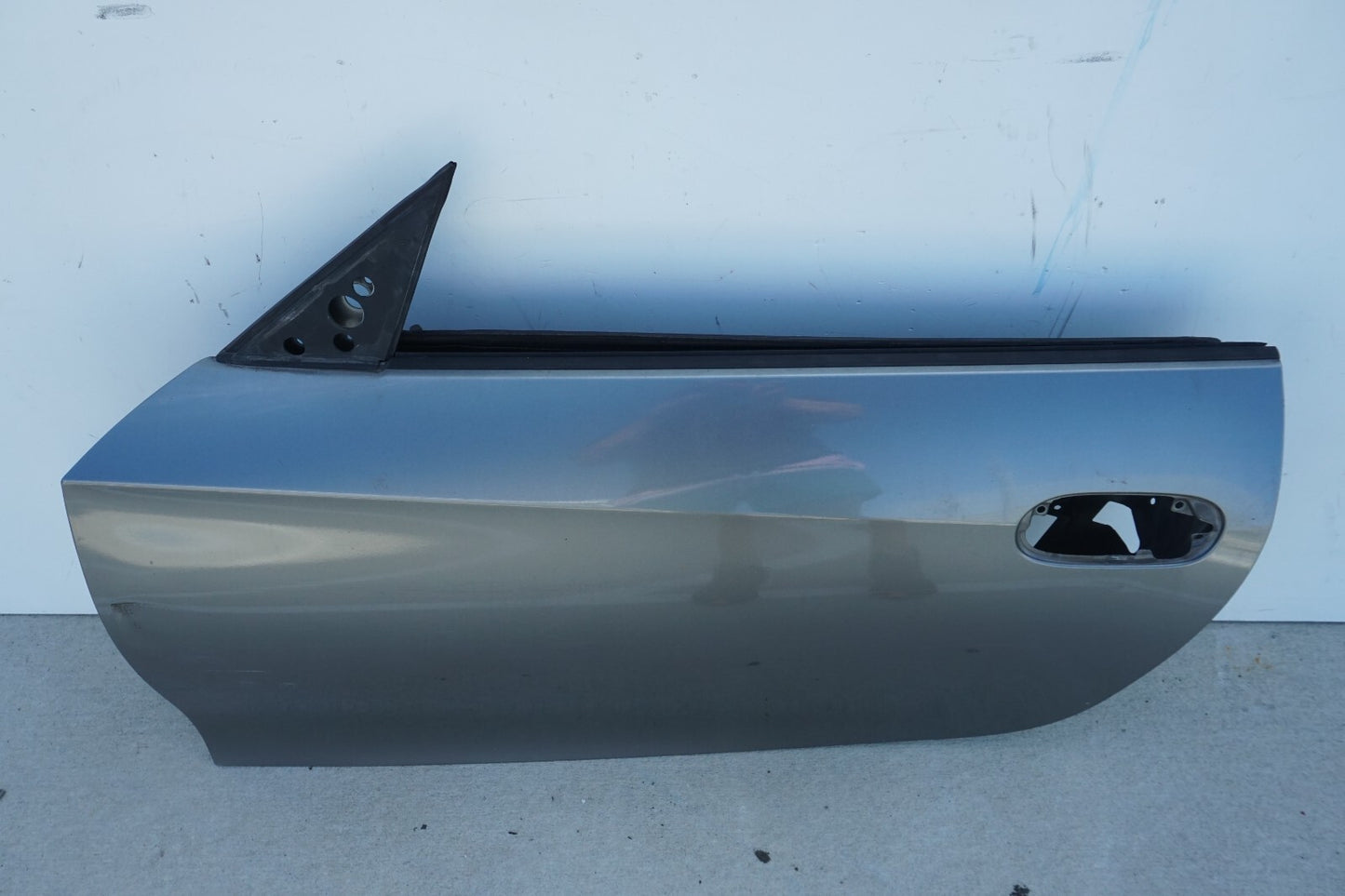 2003-2008 BMW Z4 E85 FRONT LEFT DRIVER DOOR SHELL  OEM