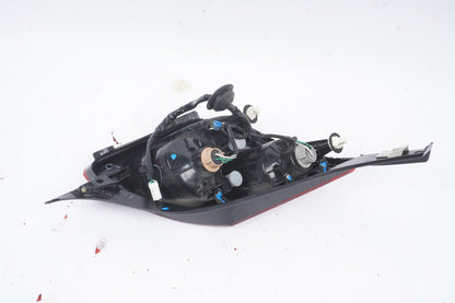 2002 - 2005 LEXUS SC430 Z40 CONVERTIBLE REAR LOWER TAIL LIGHT RIGHT