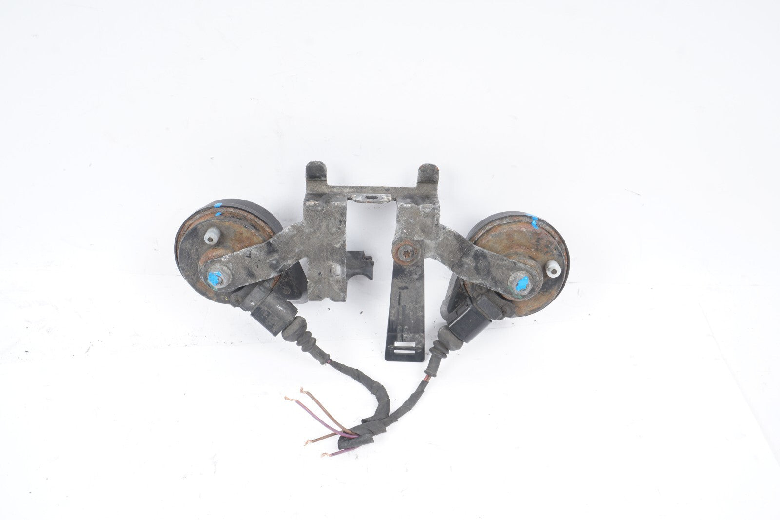 2011-2018 Audi A8L A8 Horn Signal High & Low OEM