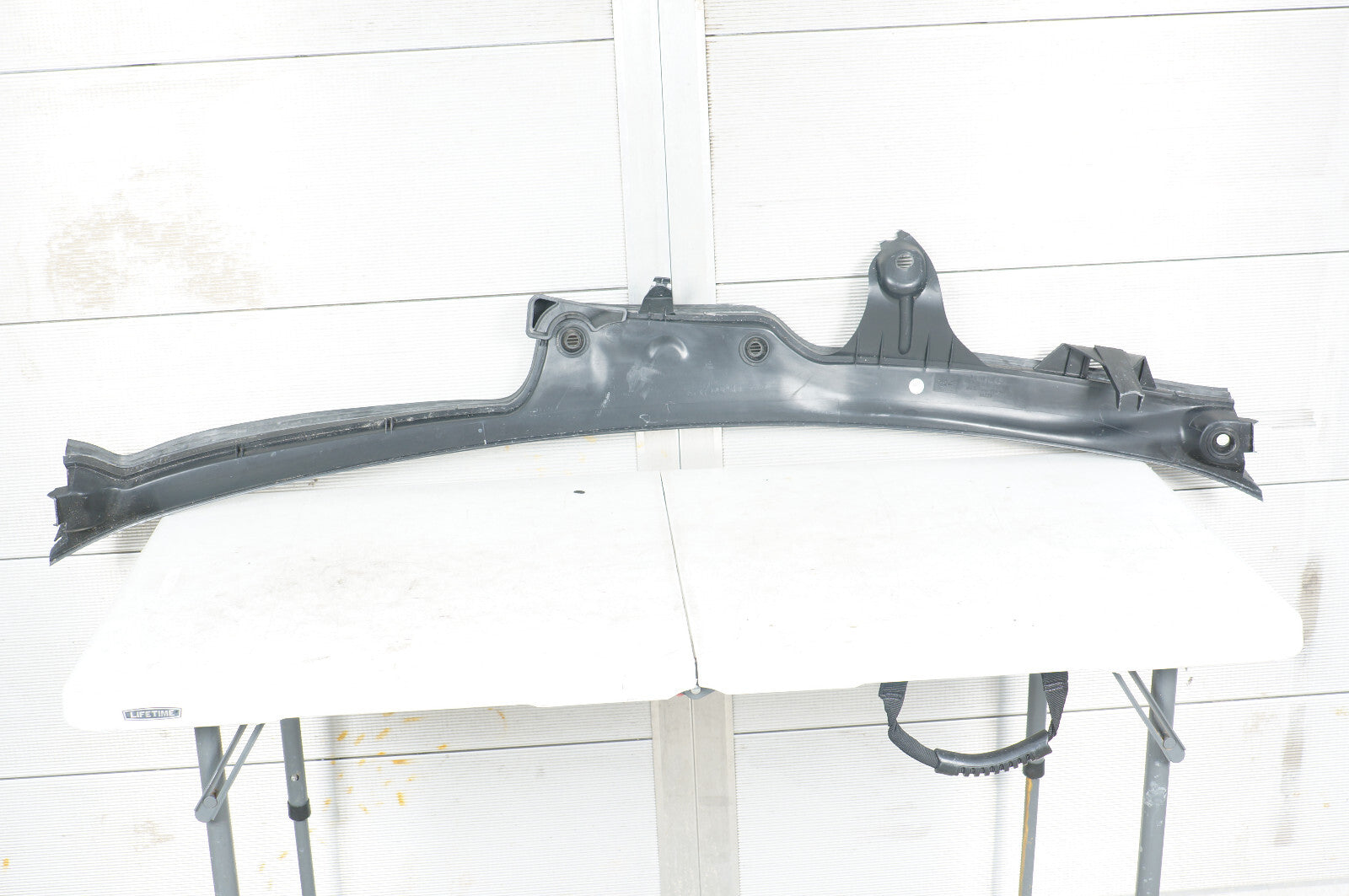 2007 - 2013 MERCEDES S550 W221 WINDSHIELD COWL PANEL WATER DRIP COVER OEM