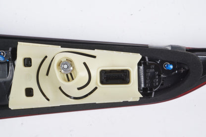 2021 - 2024 BMW Convertible 430 G22 G23 G83 G82 M4 Rear Right Taillight Inner