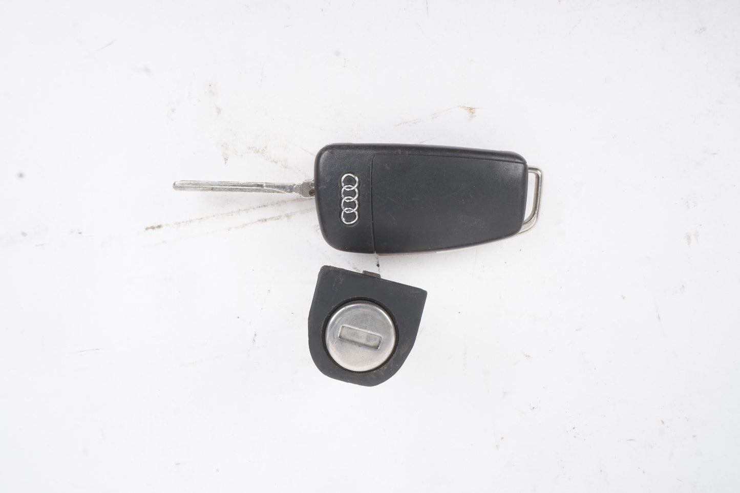2007 2008 Audi A6 4.2L Ignition Set Key Lock Module Instrument Cluster OEM