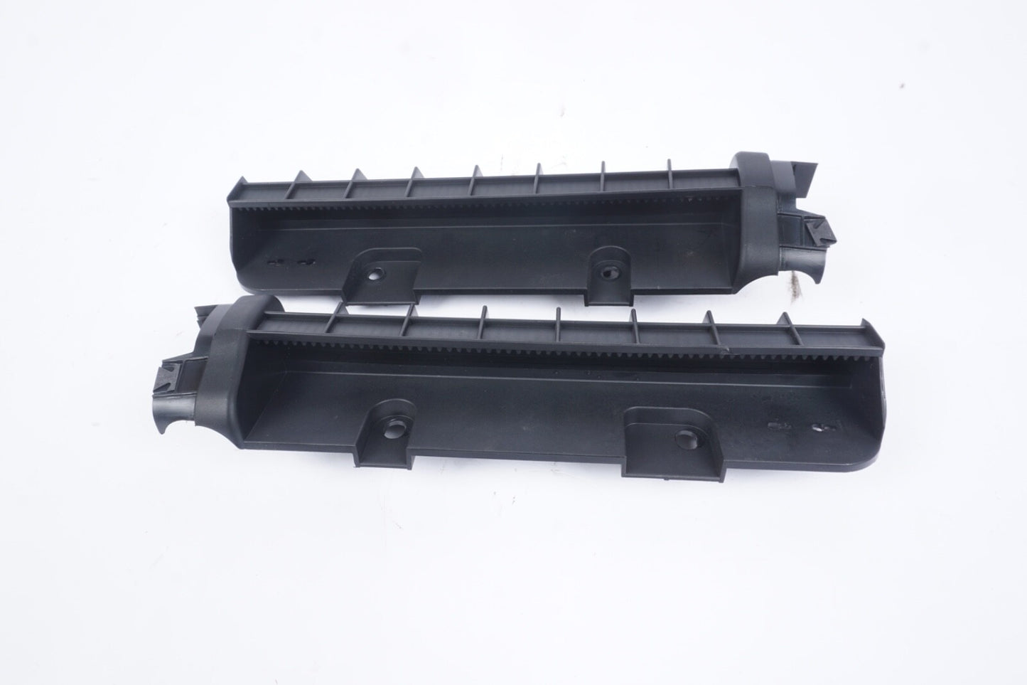 2010 - 17Mercedes-Benz E350 E400 A207 Left Right trunk boot trim element