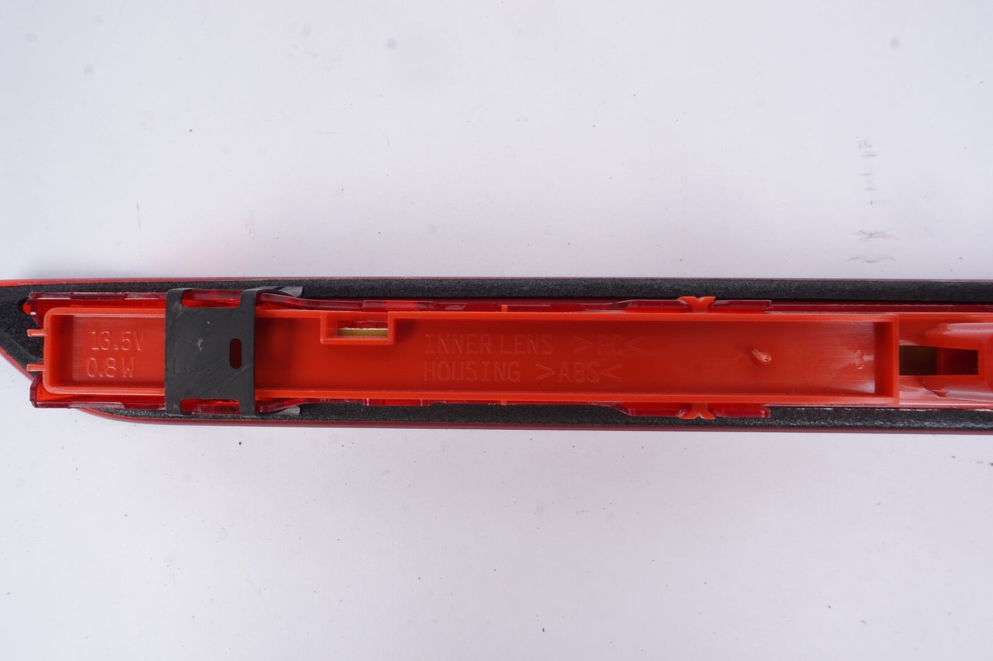 2015 - 2018 FORD FOCUS SE HIGH MOUNTED STOP LAMP 3RD BRAKE LAMP OEM