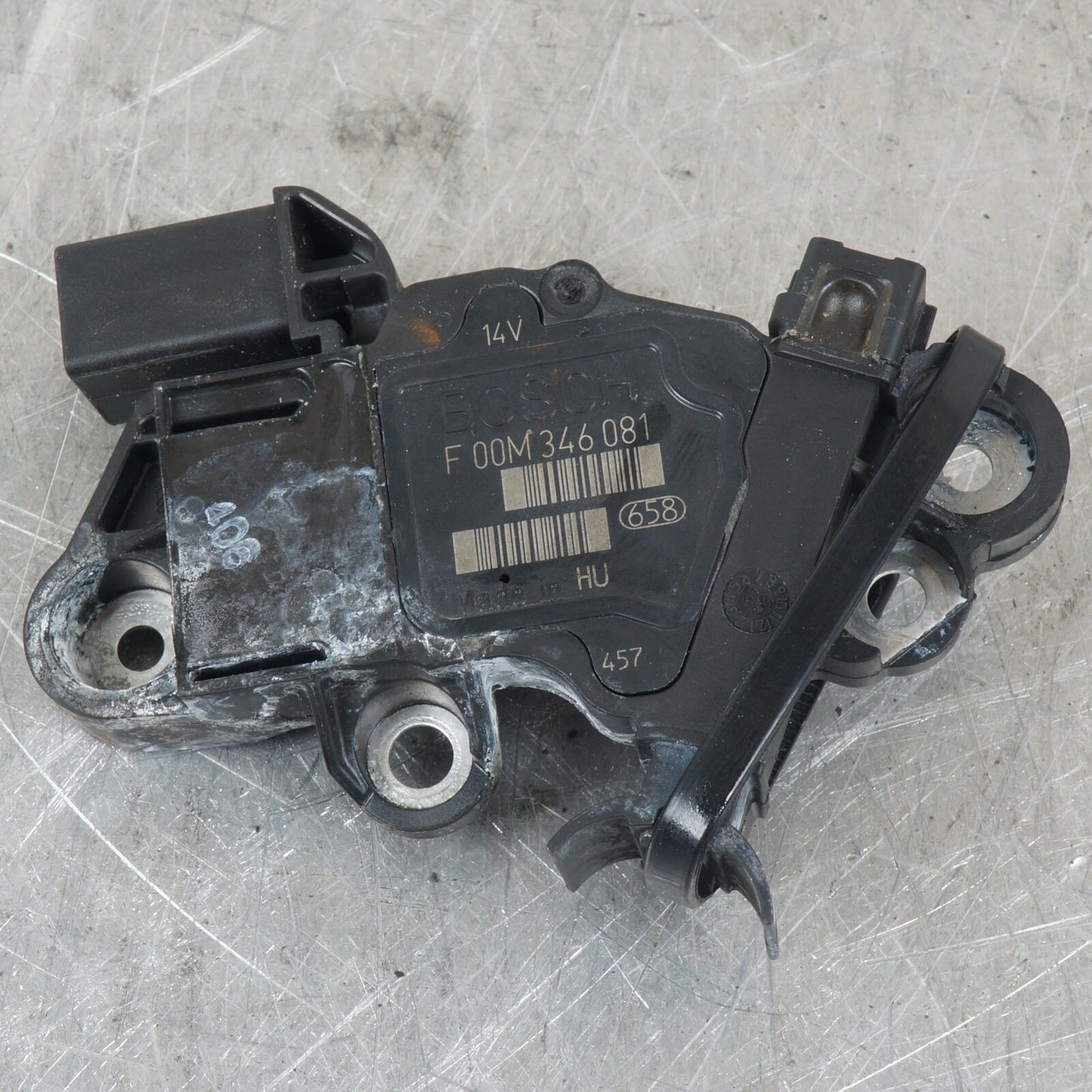 MERCEDES BENZ ALTERNATOR REGULATOR F00M 346 081 A0031546906 OEM