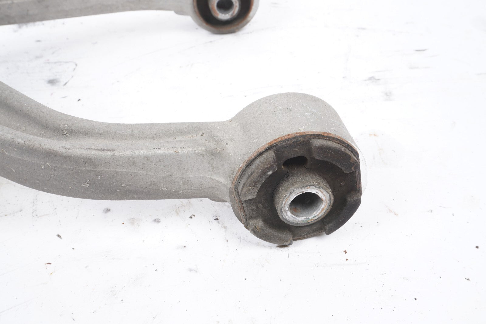 2014 - 2019 MASERATI GHIBLI Front Left Driver Side Upper Control Arm OEM
