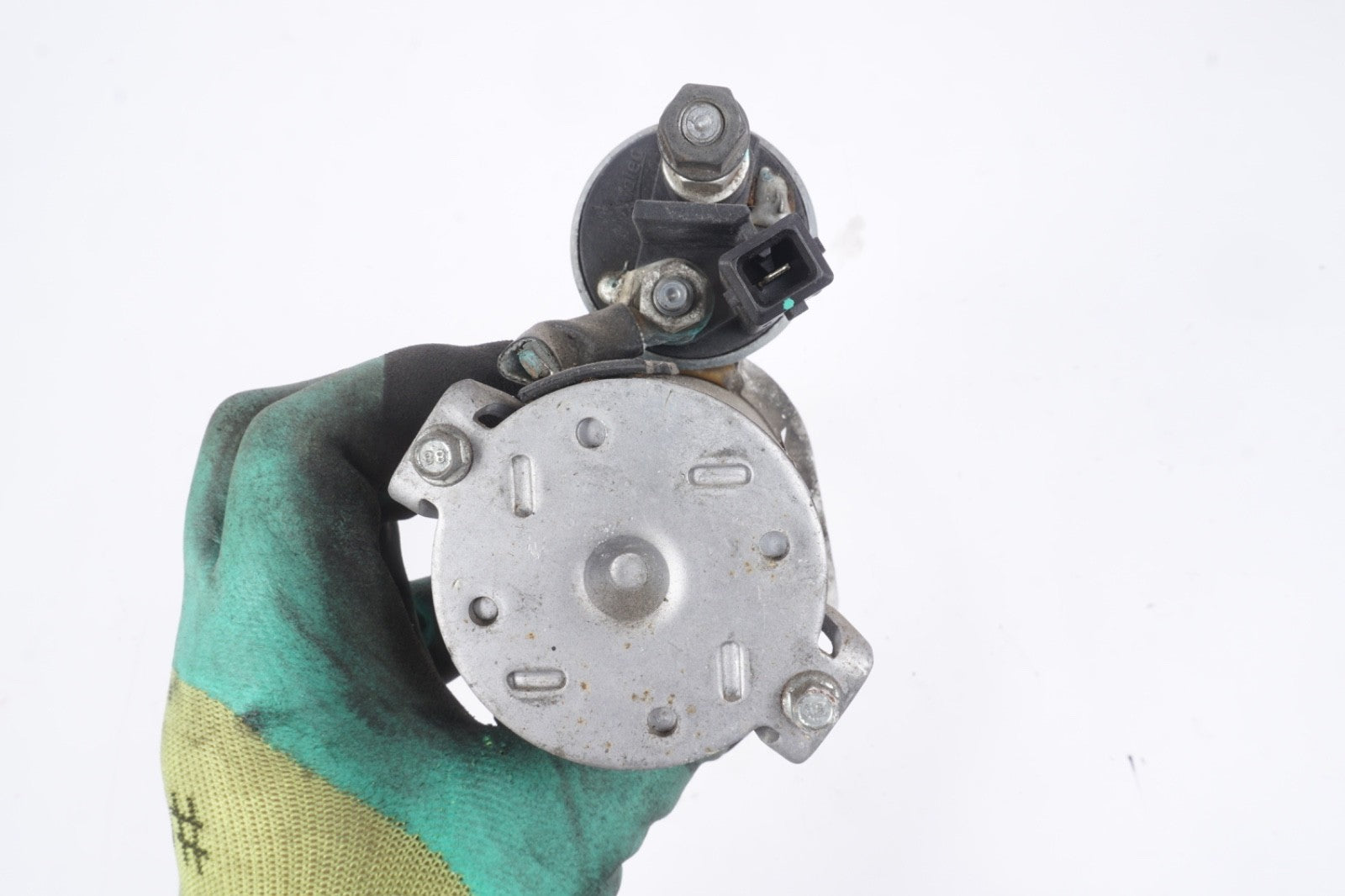 2008-2012 BMW E90 E92 328I 328XI ENGINE STARTER MOTOR BOSCH 12V 2354701 OEM