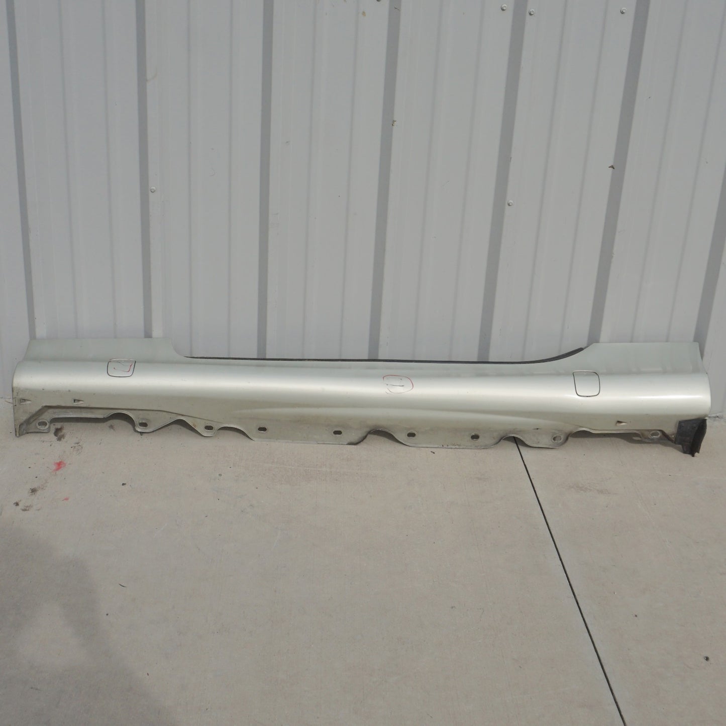 2003 - 2008 Mercedes Sl500 Rear Left Side Rocker Panel Skirt Molding OEM
