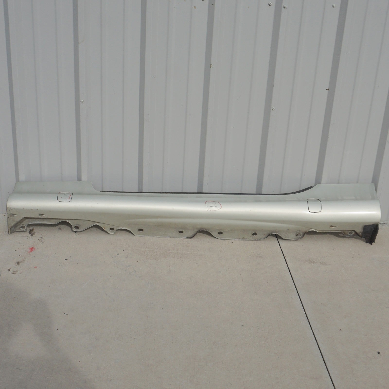 2003 - 2008 Mercedes Sl500 Rear Left Side Rocker Panel Skirt Molding OEM