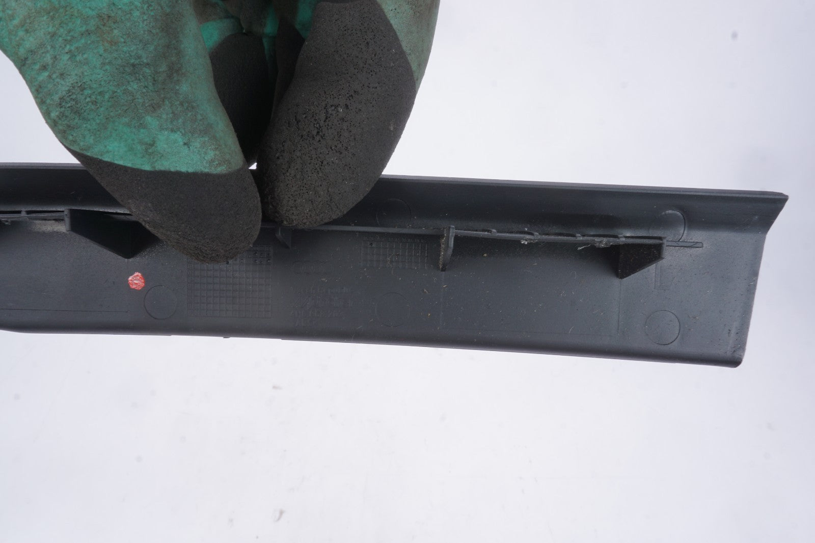 2011 - 2018 AUDI A8 QUATTRO FRONT LEFT AND RIGHT SIDE PILLAR MIDDLE TRIM COVER