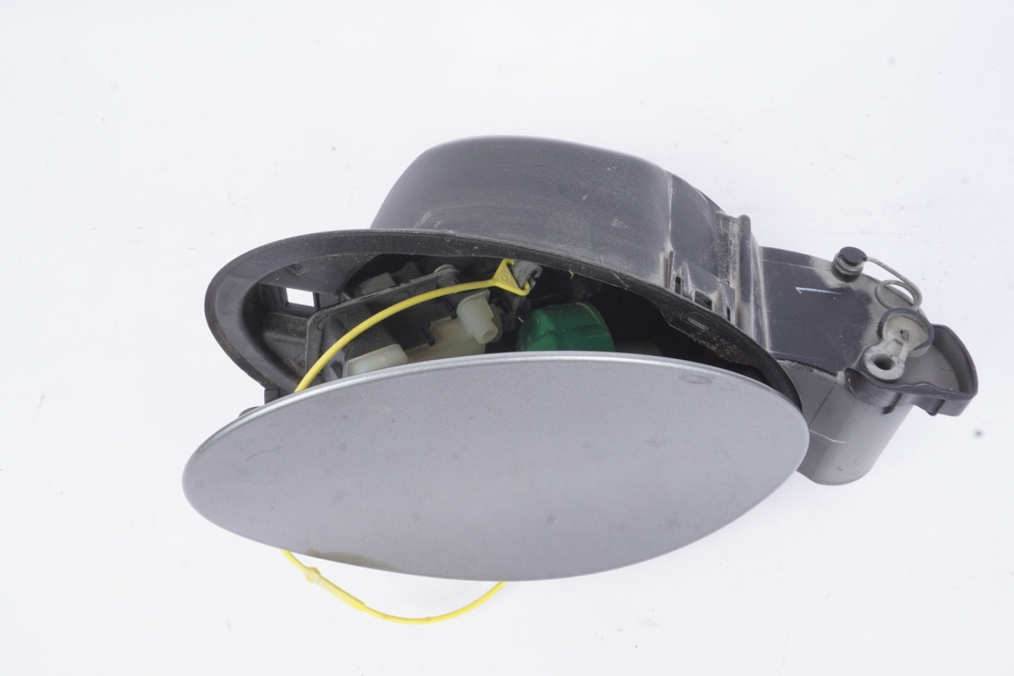 06-11 MERCEDES W164 ML320 Fuel Tank Filler Door Lid Cap DIESEL 1646300767 OEM
