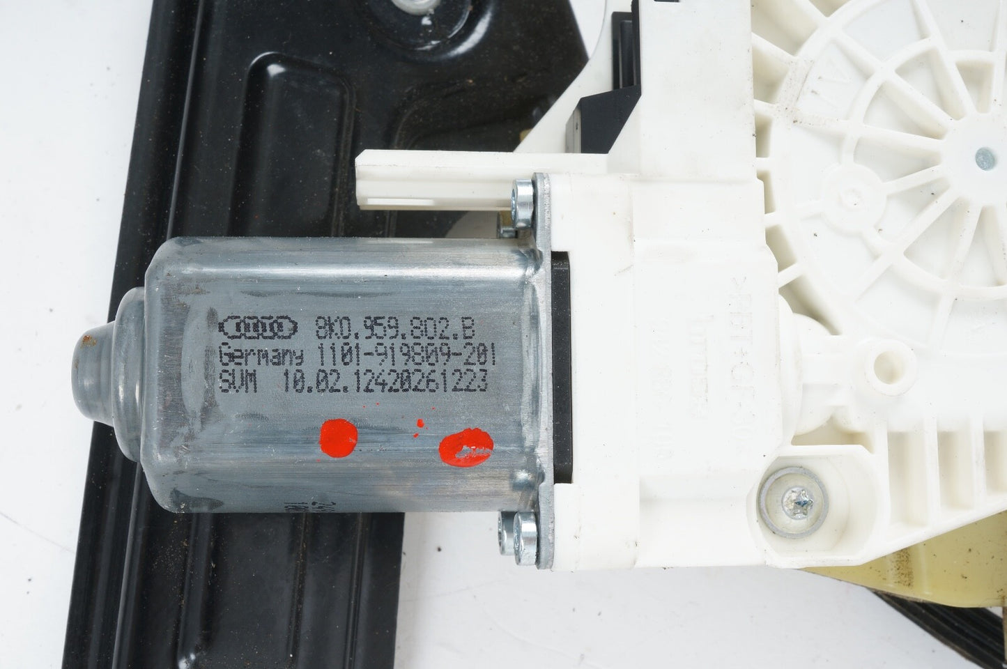 2012 - 2018 AUDI A7 QUATTRO FRONT RIGHT SIDE DOOR PANEL WINDOW REGULATOR OEM