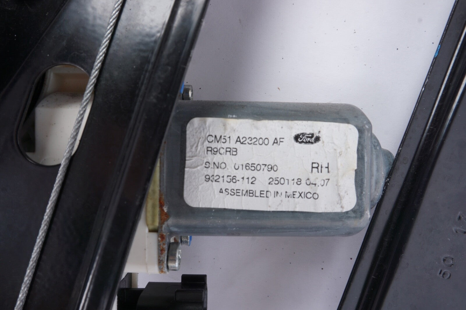 16 17 18 FORD FOCUS FRONT RIGHT PASSENGER SIDE WINDOW REGULATOR W/ MOTOR OEM